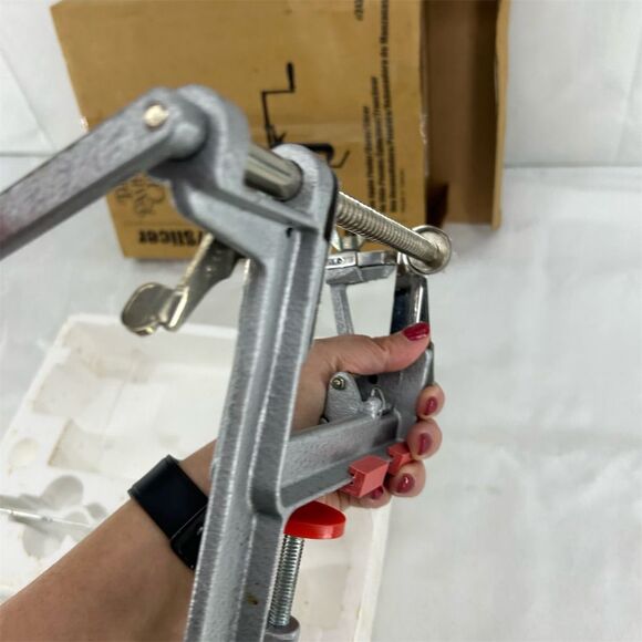 Pampered Chef Apple Peeler Corer Slicer with Box & Instructions - Picture 10 of 15